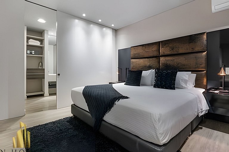 Energy 1603 - Modern Design & Prime Location/ AC