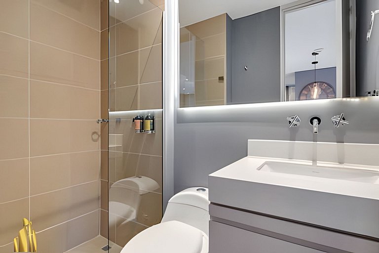 Apartamento sereno y luminoso con piscina/gimnasio