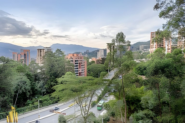 Apartamento sereno y luminoso con piscina/gimnasio