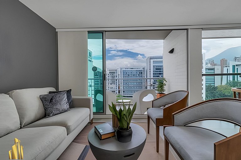 Torre 6 Sur - Trendy Loft: Balcony, AC / Poblado