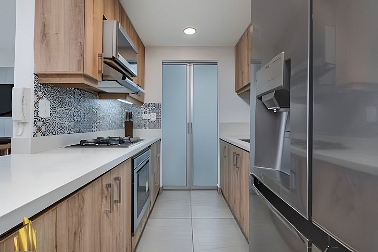 Torre 6 Sur - Trendy Loft: Balcony, AC / Poblado