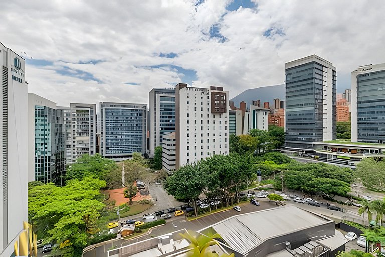 Torre 6 Sur - Trendy Loft: Balcony, AC / Poblado