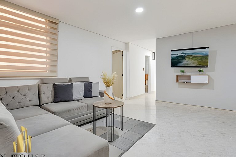 Aria Living 302 - Modern and central in Laureles