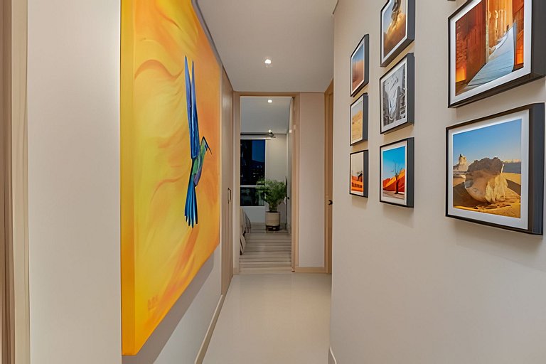 Finito 1512 - Modern Apt with Views & Balcony
