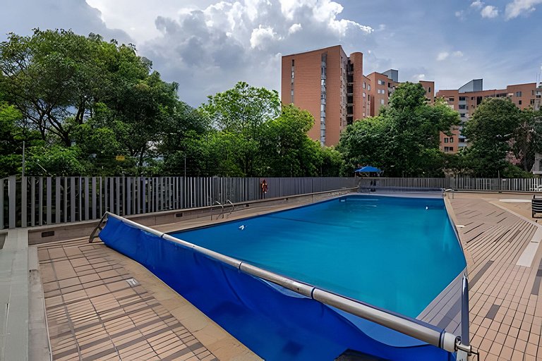 Finito 1512 - Modern Apt with Views & Balcony