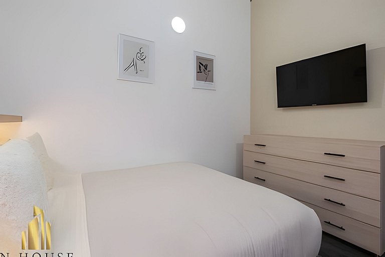 Manila 27 - Apt in Poblado with Terrace/AC/Jacuzzi