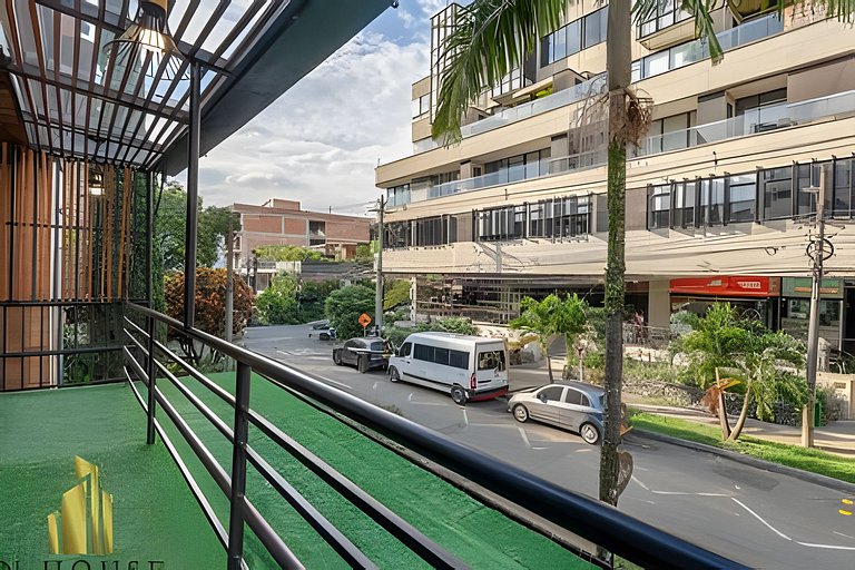 Manila 27 - Apt in Poblado with Terrace/AC/Jacuzzi