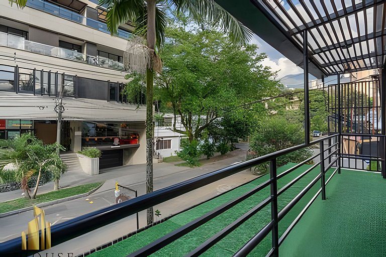 Manila 27 - Apt in Poblado with Terrace/AC/Jacuzzi