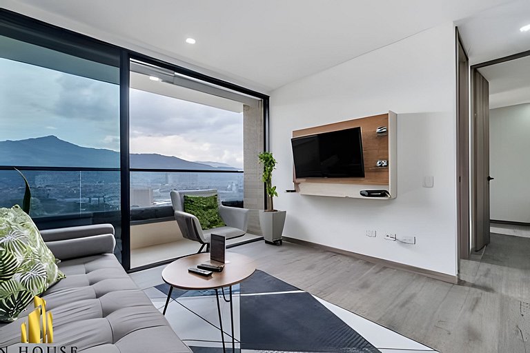 Class 48 1603 - Sophisticated apt/panoramic views