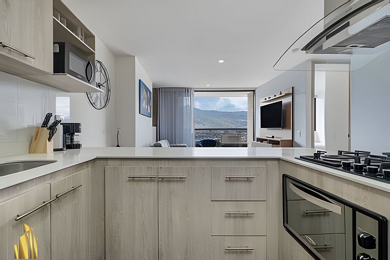 Class 48 1503 - Modern Tranquility/Priv balcony