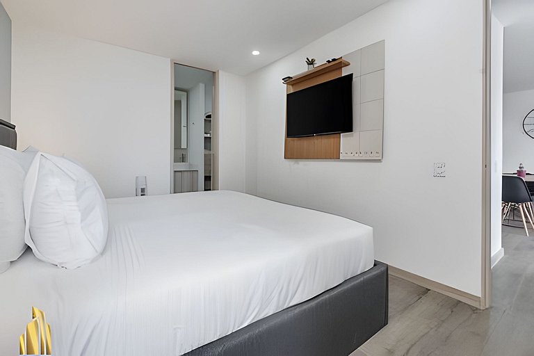 Class 48 1503 - Modern Tranquility/Priv balcony