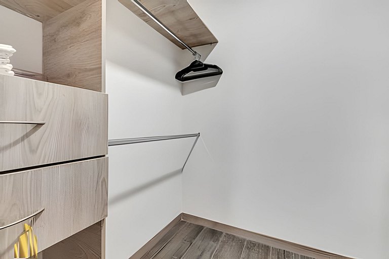 Class 48 1503 - Modern Tranquility/Priv balcony
