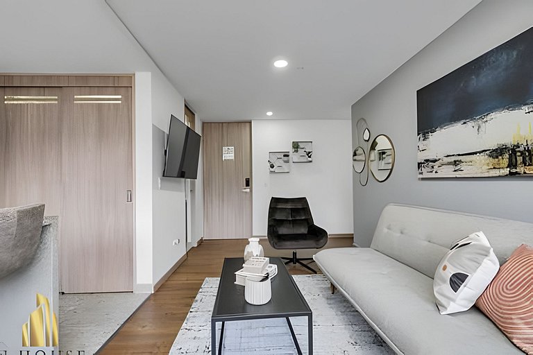Scala 1901 - Serene apt/balcony/deluxe furniture