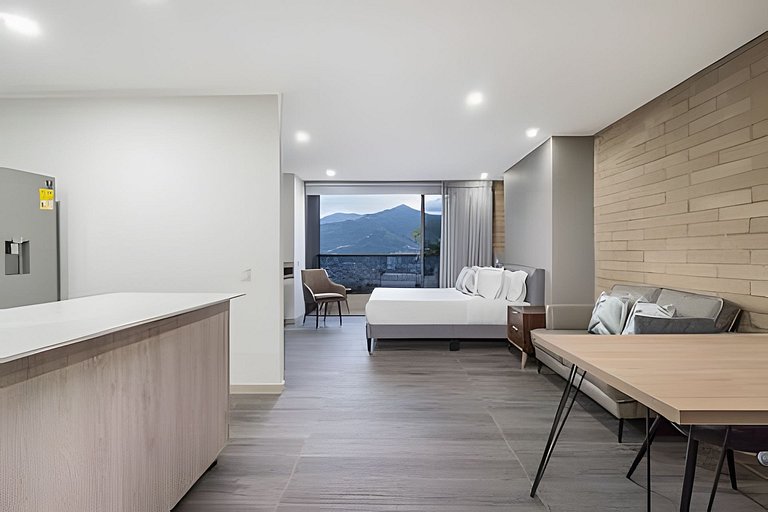 Class 48 2301 - City Lights/Chic loft/Priv balcony