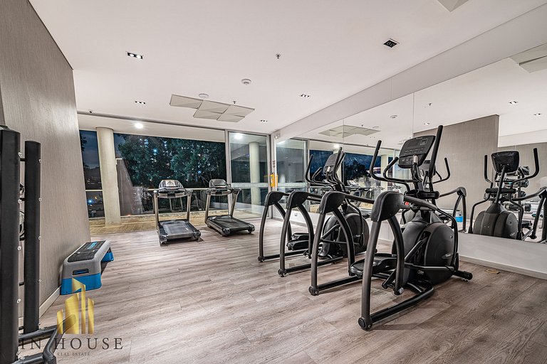 Urban 2505 - Oasis with pool and gym