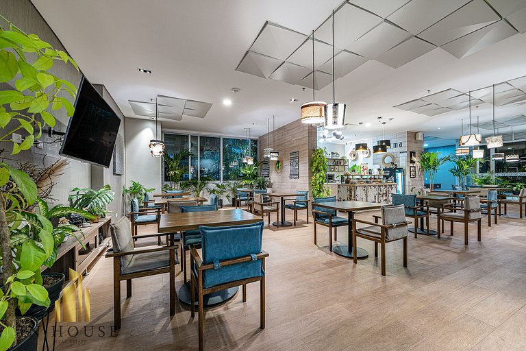 Urban 2505 - Oasis with pool and gym