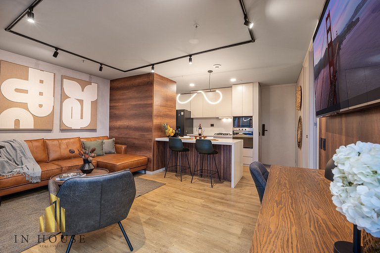 Urban 2505 - Oasis with pool and gym