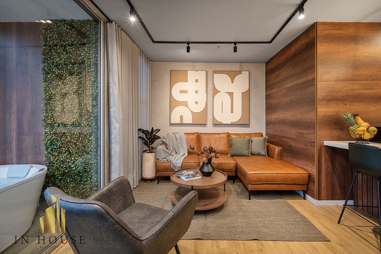 Urban 2505 - Oasis with pool and gym