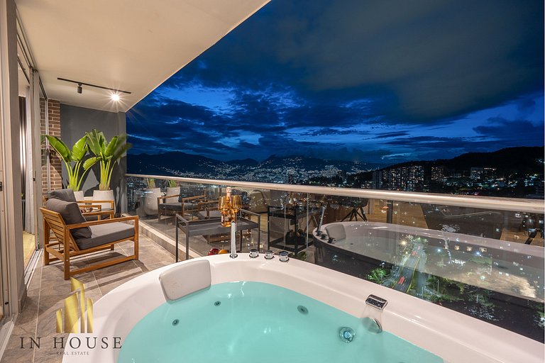 Urban 2505 - Oasis with pool and gym