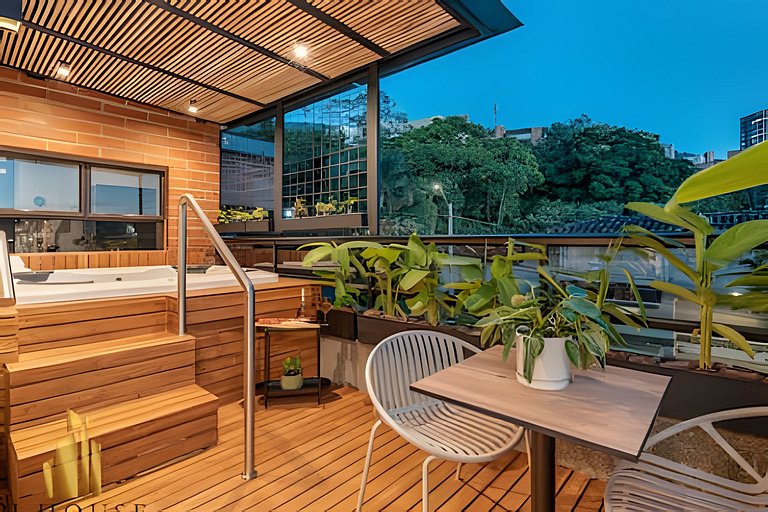 Tivoli 202 - Escapada Premium con Jacuzzi Privado