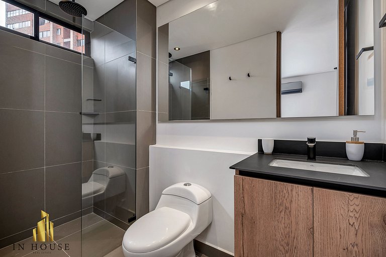 Morph 1202 - Stylish City Living: Modern Apt