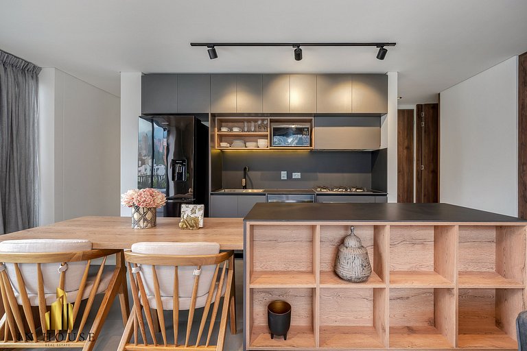 Morph 1202 - Stylish City Living: Modern Apt