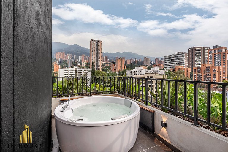 Morph 1202 - Stylish City Living: Modern Apt