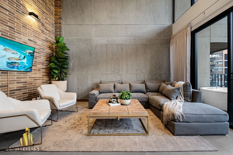 Morph 902 - Exclusivo apt en el Poblado con balcón