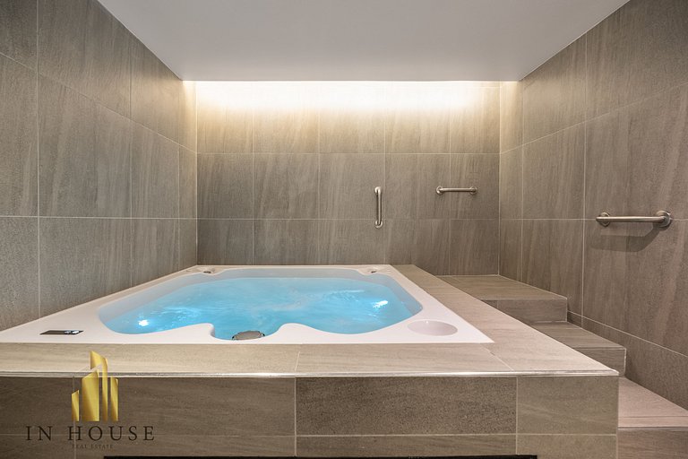 Morph 902 - Exclusivo apt en el Poblado con balcón