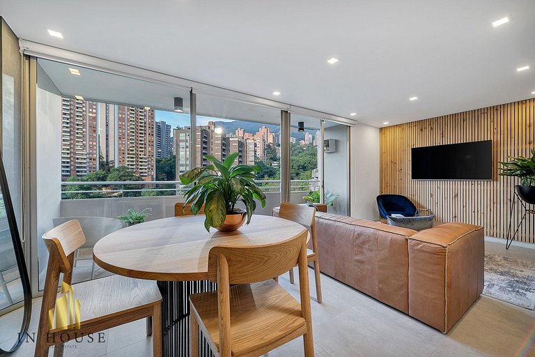 Provenza Life 1001 - Airy apt w priv balcony & gym