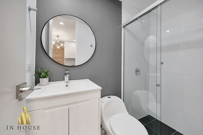 Provenza Life 1001 - Airy apt w priv balcony & gym