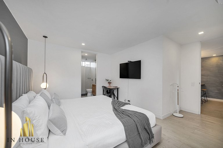 Provenza Life 1001 - Airy apt w priv balcony & gym