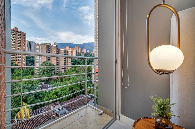 Provenza Life 1001 - Airy apt w priv balcony & gym
