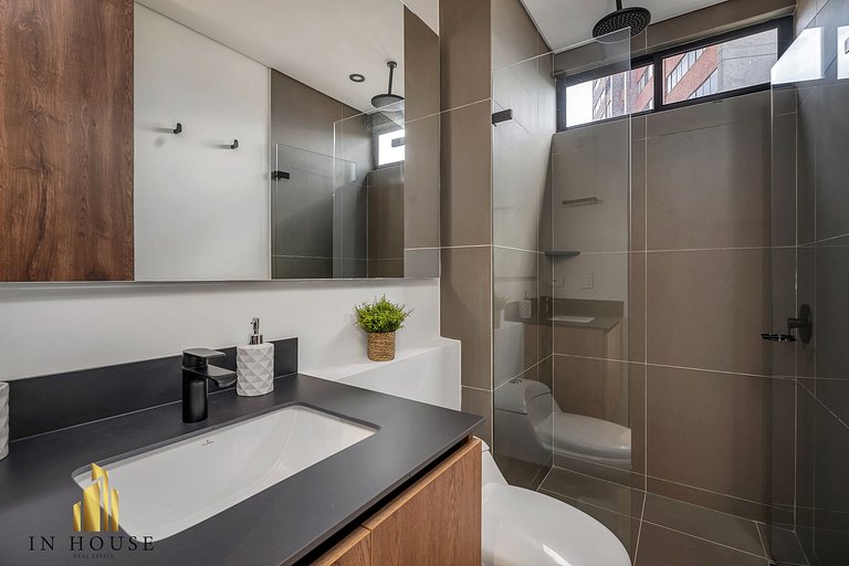 Morph 1401 - Luxe & bright ap in Poblado with AC