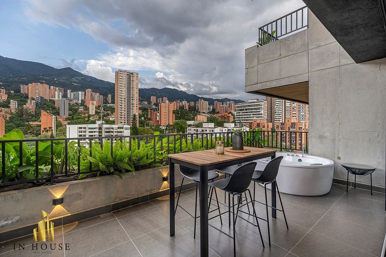 Morph 1401 - Luxe & bright ap in Poblado with AC