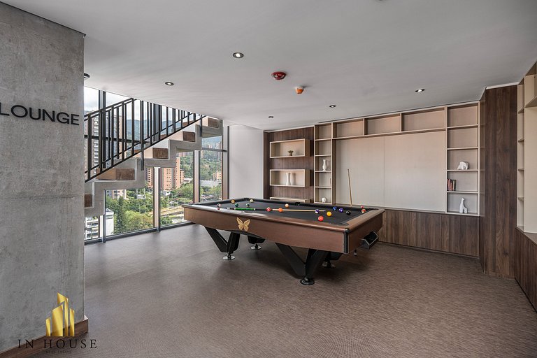 Morph 1401 - Luxe & bright ap in Poblado with AC
