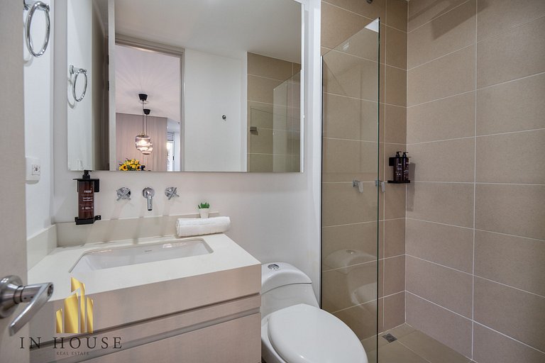 Urban 701-Apt relajante con piscina, jacuzzi y gym